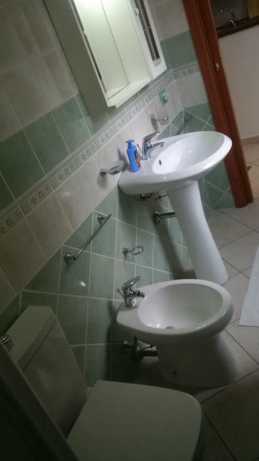 Lovely House Apartment Nebida Екстериор снимка